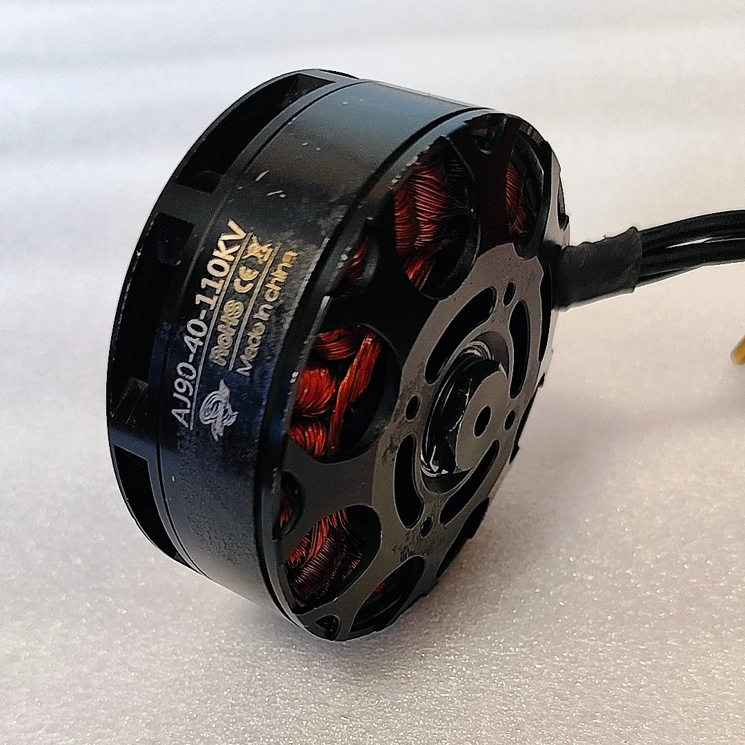 Silnik bezszczotkowy SkyDElSec – 8318 Outrunner Brushless Motor recenzja i cena